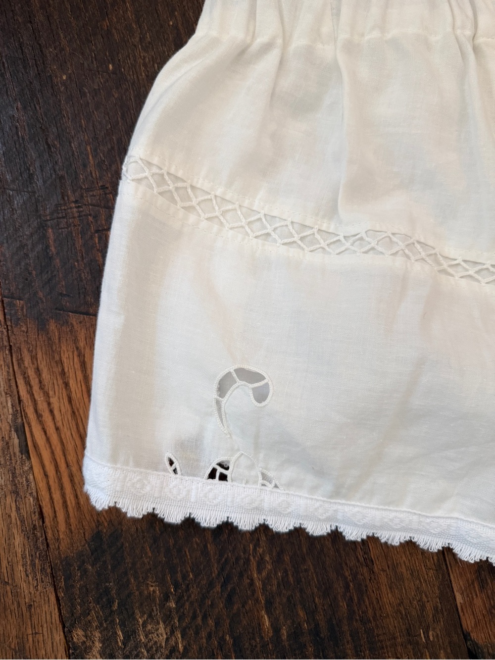 Vintage Italian Orsina shorts with cult following . XS 0-2. White on white. - Picture 6 of 6